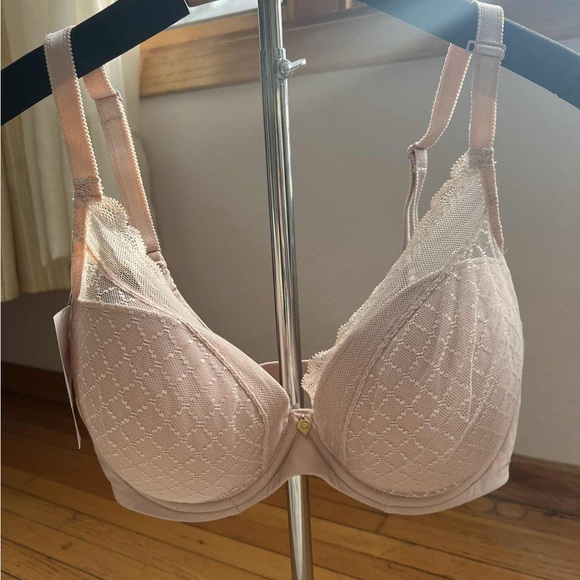 Chantelle Norah Chic Plunge T-Shirt Bra